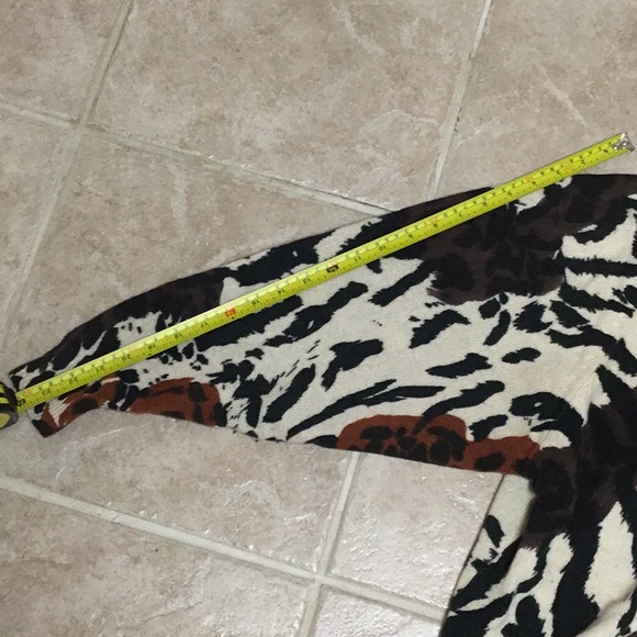 Vintage Animal Print Sweater - Picture 6 of 8